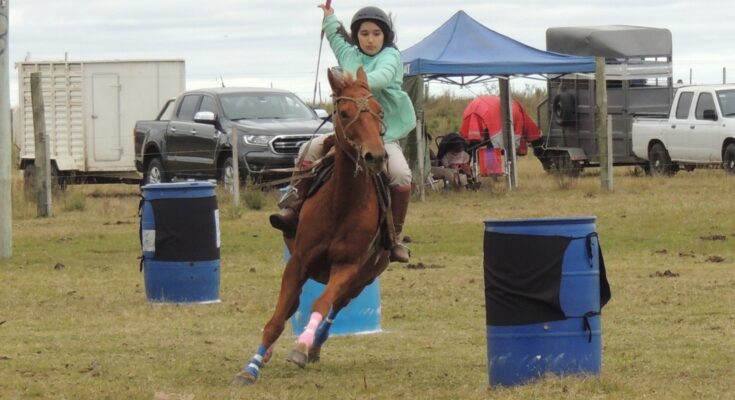 Gran convocatoria en Colonia Lavalleja en la segunda fecha del Campeonato Departamental de Pruebas de Riendas