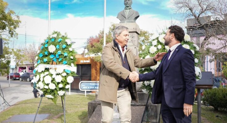 Gobierno de Salto participó de los actos por el aniversario de la Revolución de Mayo Gobierno de Salto participó de los actos por el aniversario de la Revolución de Mayo