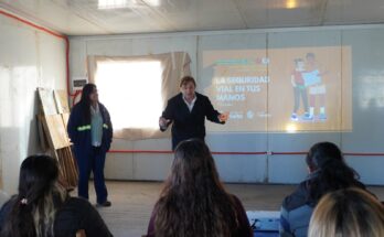 Familias de Asentamiento La Amarilla que serán realojadas participaron en taller de movilidad segura